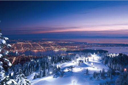 Night view at grouse mountain